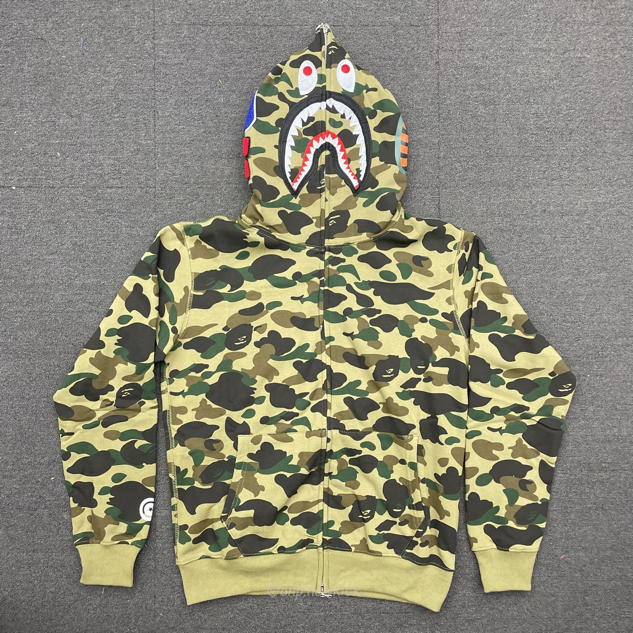 Bape Ladies 1st Camo Boa Shark Hoodie Green (2) - newkick.app